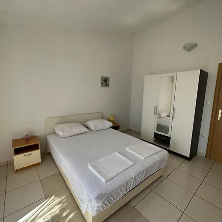 Apartment Daria Cataleya *